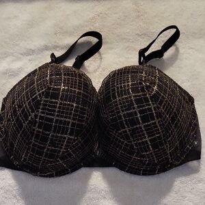 36 DDD Victoria's Secret pushup black and gold  bra